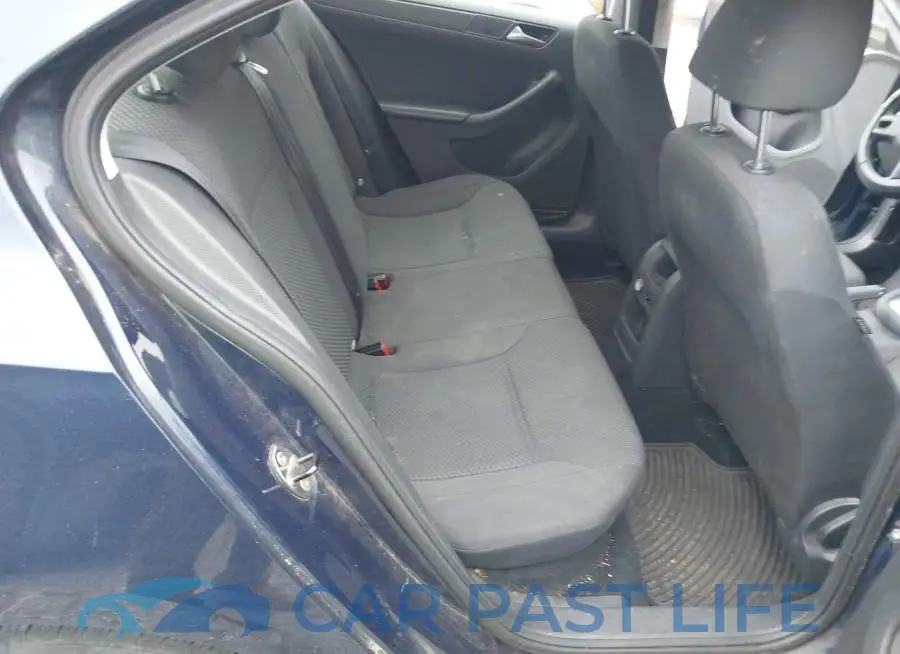3VW2K7AJ2EM411050# 8