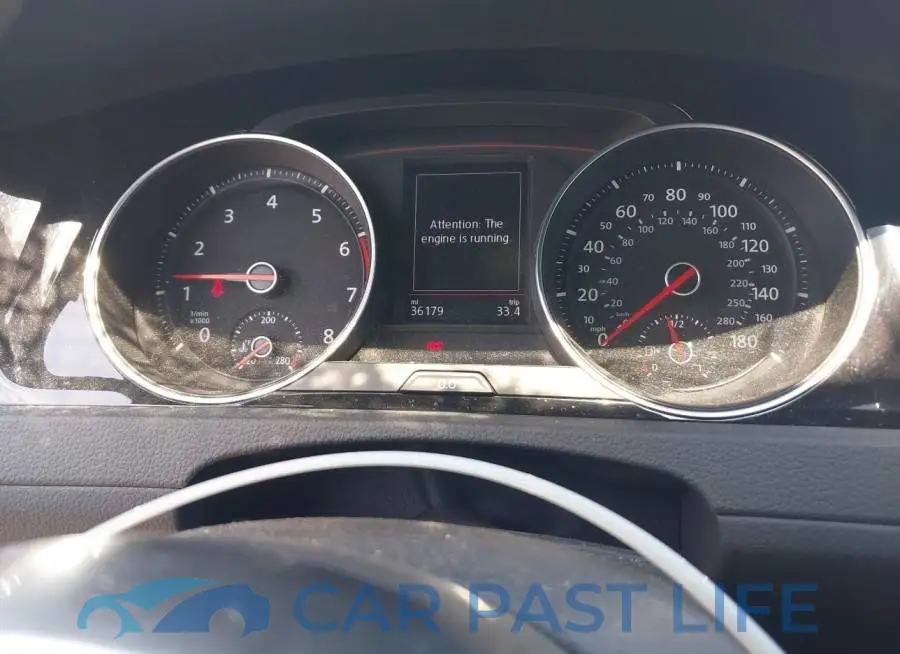 3VW5T7AU7KM025661# 7