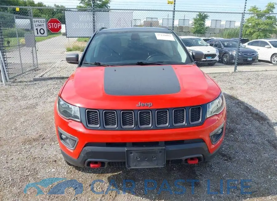 3C4NJDDB8JT255540# 6