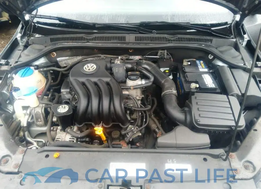 3VW1K7AJ8DM251685# 10