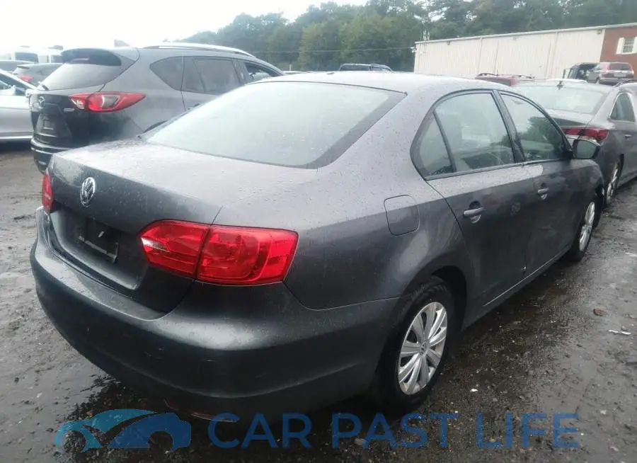 3VW1K7AJ8DM251685# 4