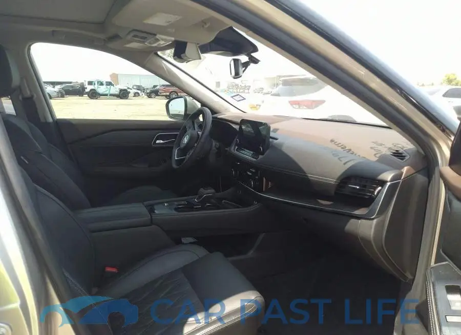 JN8AT3DC4MW106198# 5