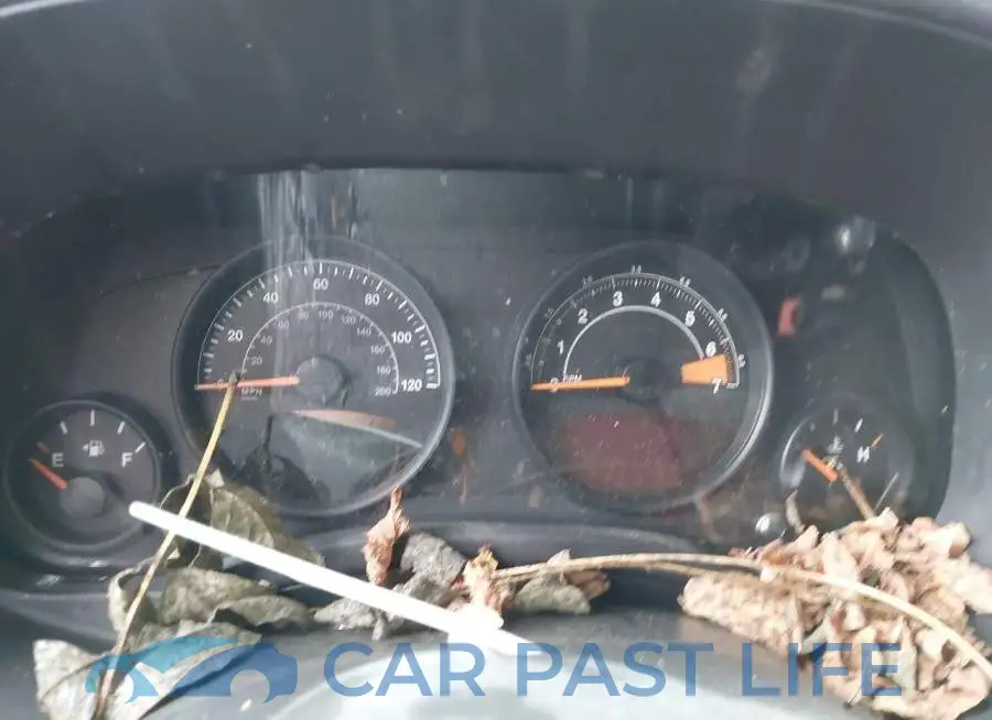 1C4NJPBB2HD158337# 7