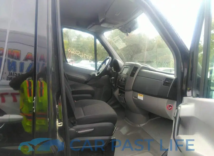 WD3PE7DC3FP116526# 5