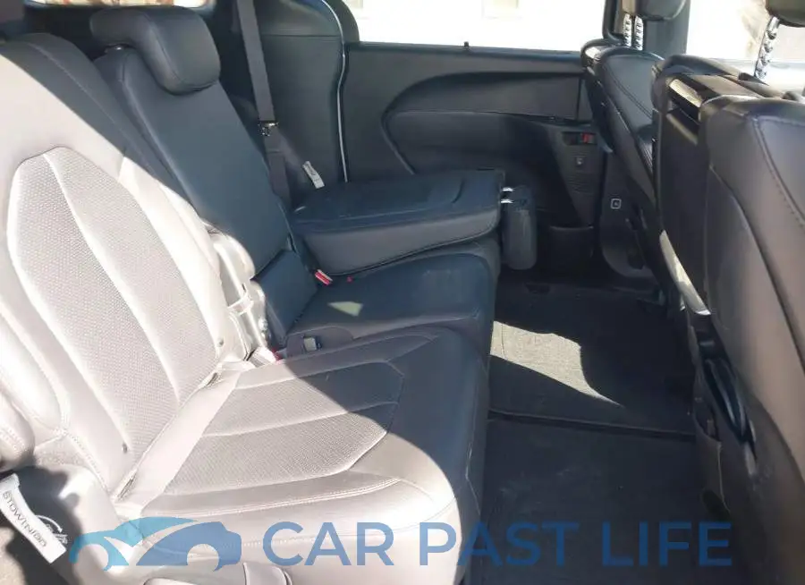 2C4RC1EG5LR120154# 8