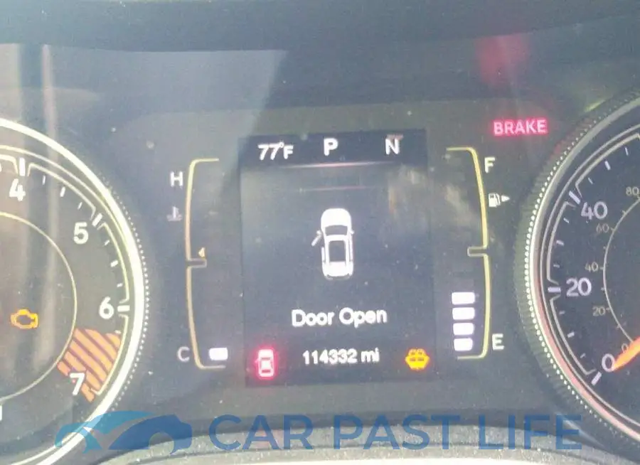 1C4PJLCB1FW781370# 7