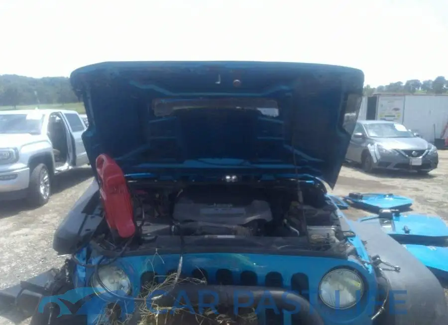 1C4BJWFG7FL525822# 10