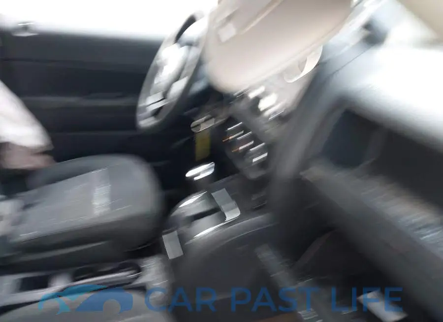 1C4NJPBB6FD428831# 5