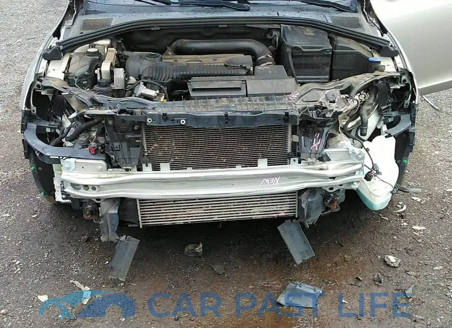 YV1612FH9E2286503# 6