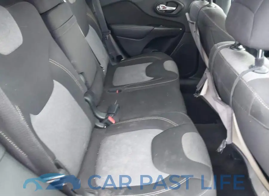 1C4PJLAS6GW362550# 8