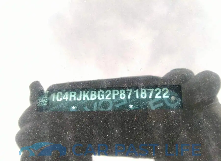 1C4RJKBG2P8718722# 9