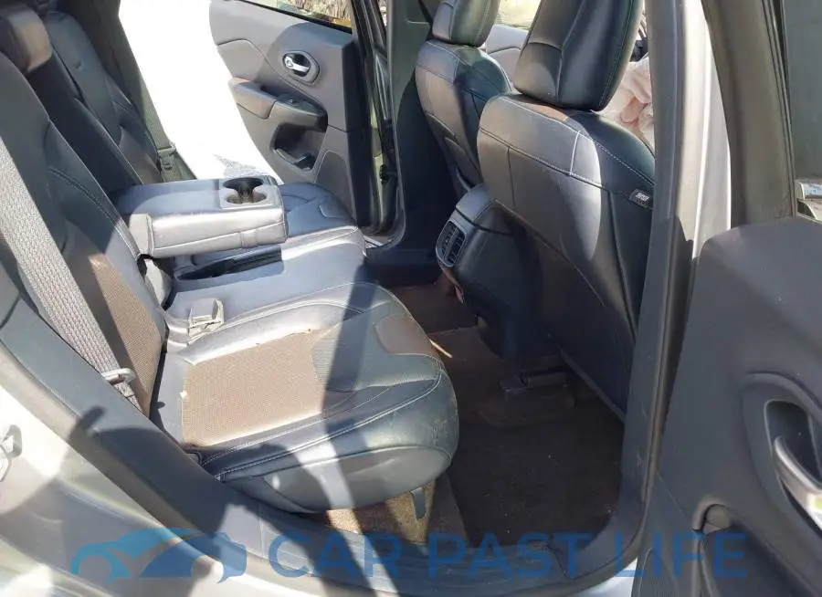 1C4PJMDS9FW720059# 8