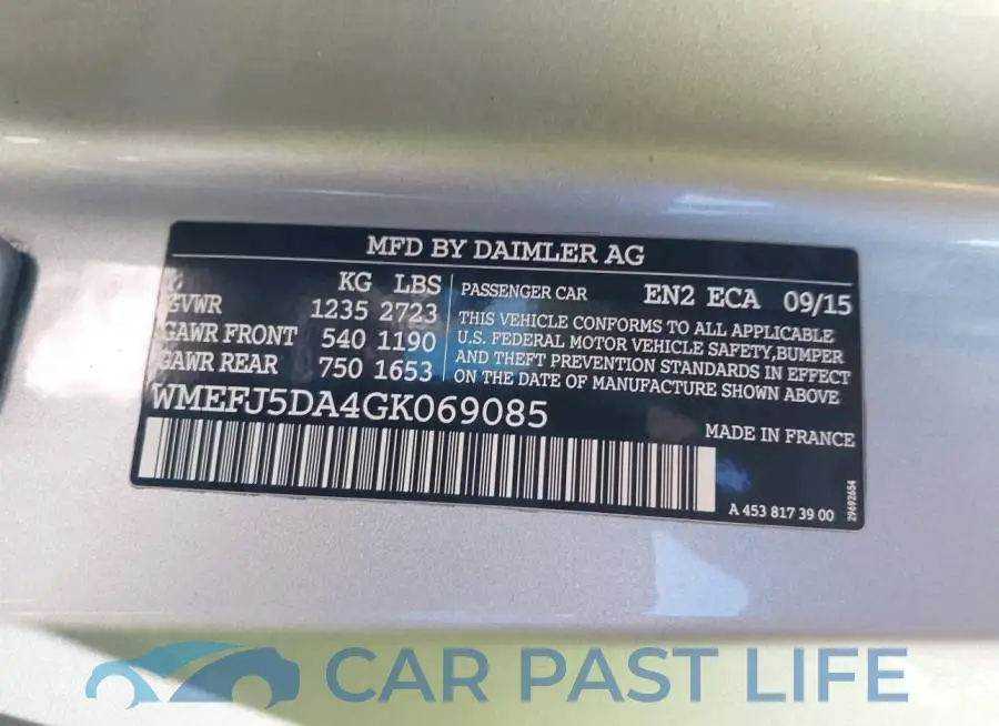 WMEFJ5DA4GK069085# 9