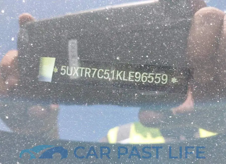 5UXTR7C51KLE96559# 9