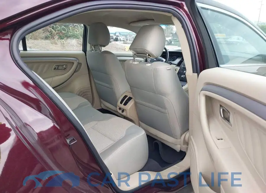 1FAHP2E84KG111868# 8