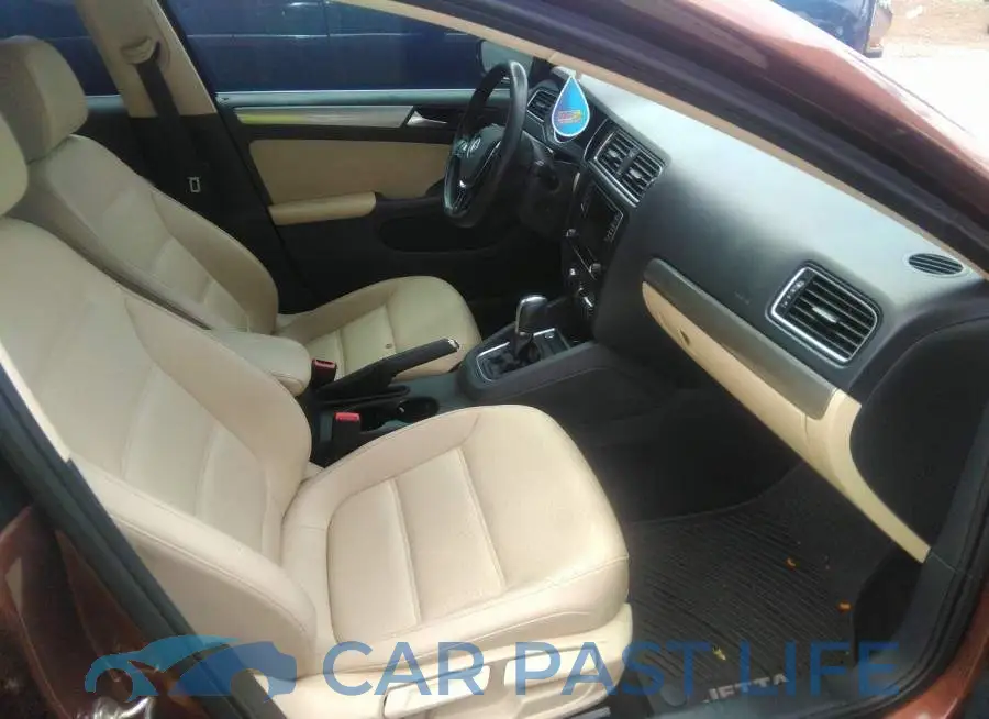 3VWDB7AJ0HM276146# 5