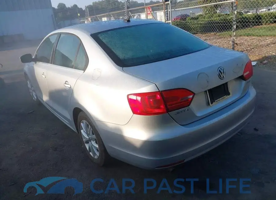 3VWDX7AJ0DM350435# 3