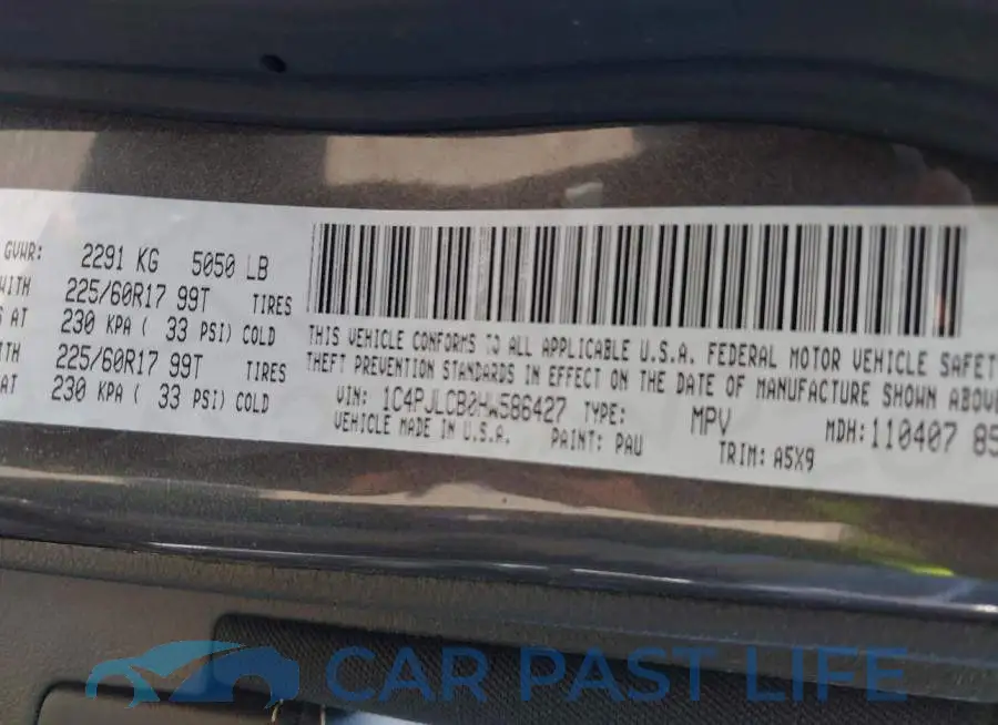 1C4PJLCB0HW586427# 9