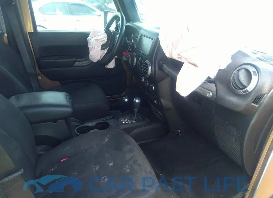 1C4BJWDG9FL682061# 5