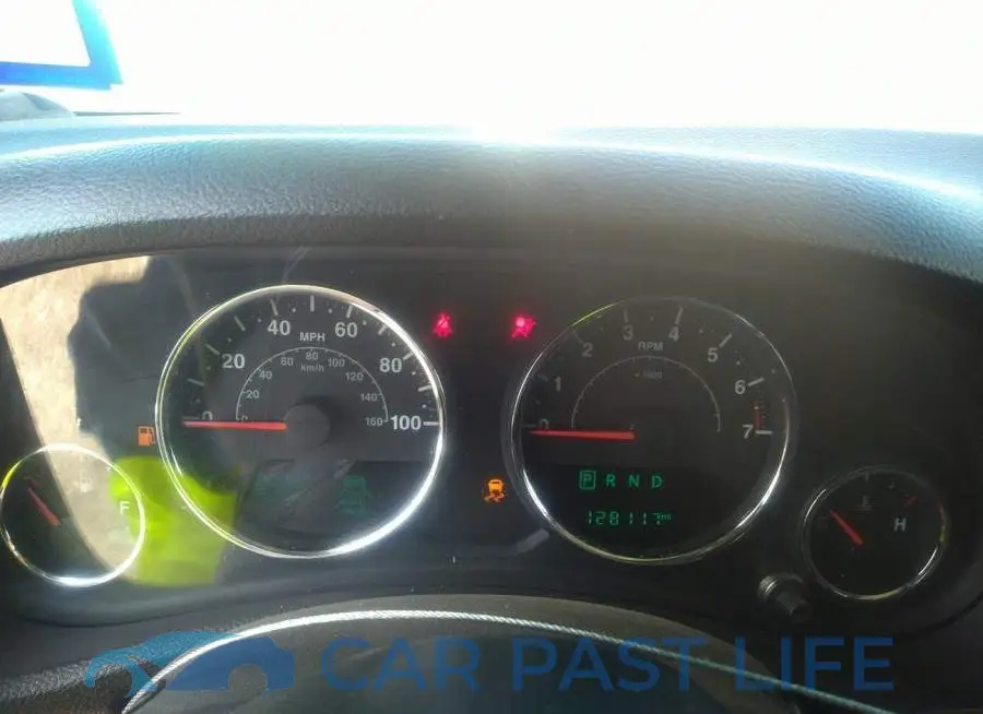 1C4BJWDG9FL682061# 7