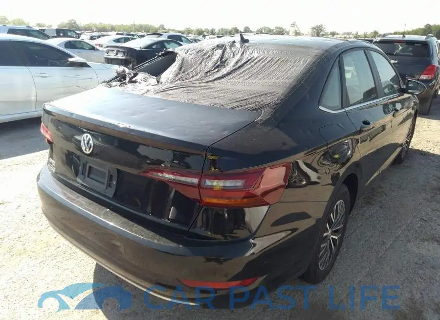 3VWCB7BU2KM186010# 4