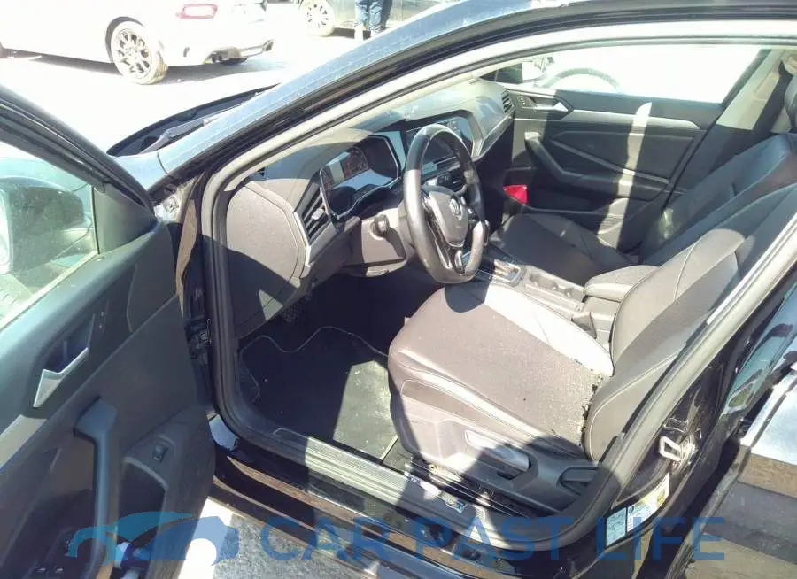 3VWCB7BU2KM186010# 5