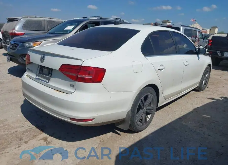 3VWLA7AJ2FM261403# 4