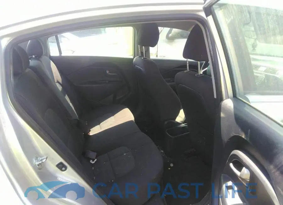 KNADM4A37G6624775# 8
