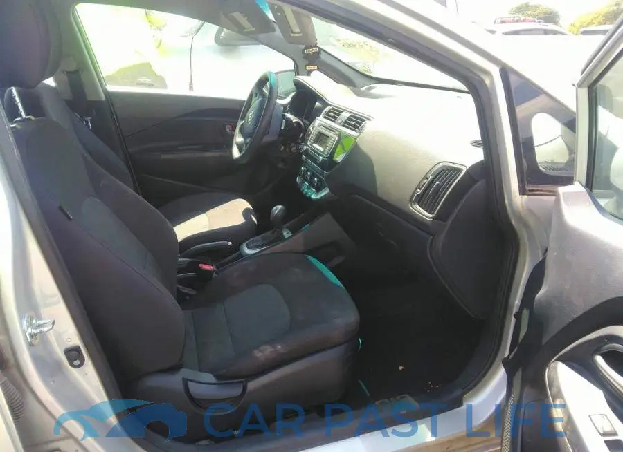 KNADM4A37G6624775# 5