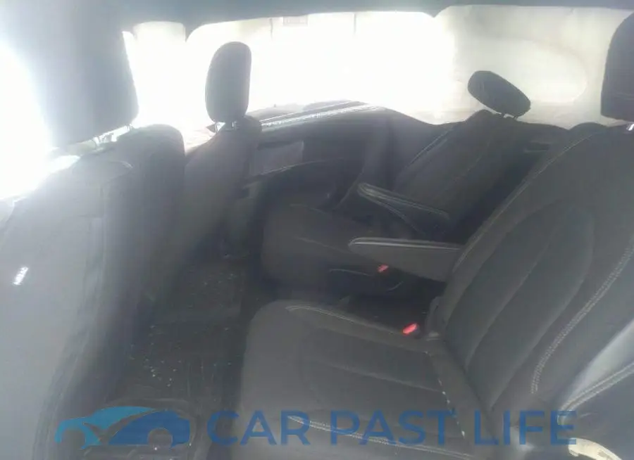 2C4RC1FG6NR157957# 8