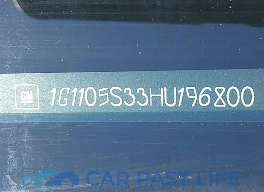 1G1105S33HU196800# 9