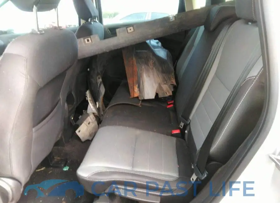 1FMCU0F71JUA09740# 8