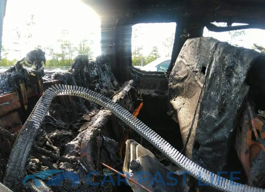 1FTEX1EP5HFA38975# 8