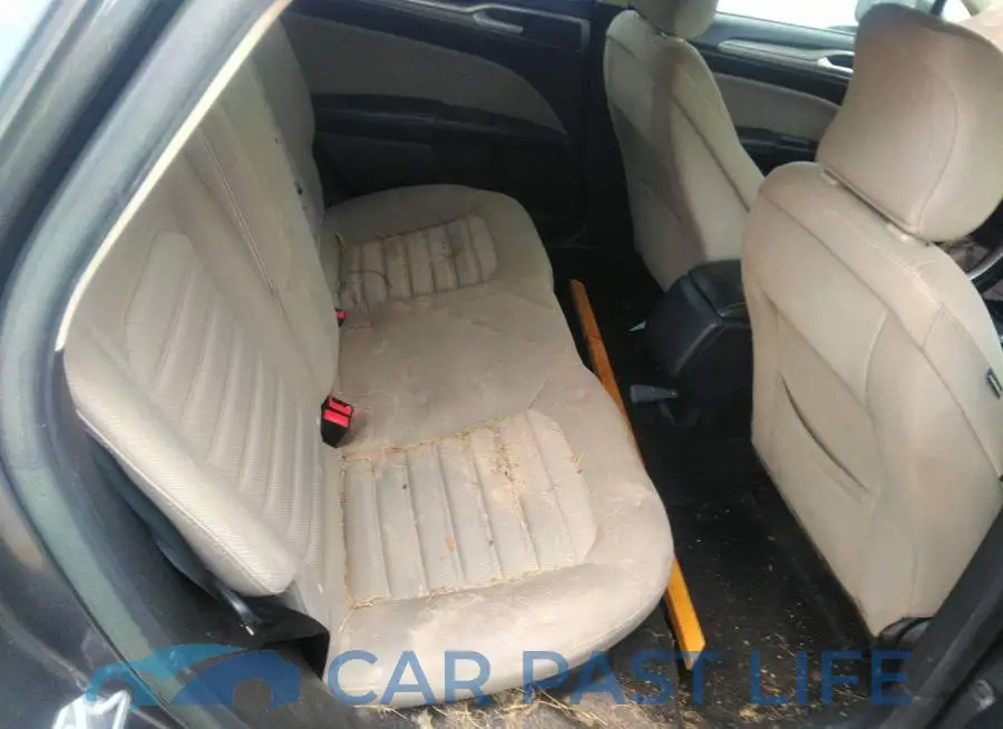 3FA6P0G7XJR193242# 8
