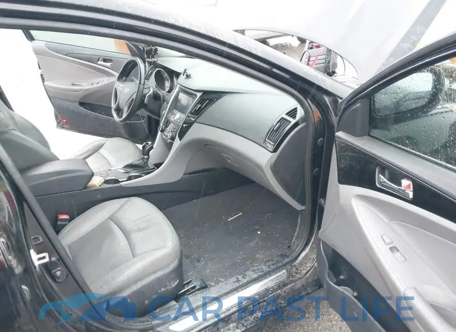 5NPEC4AB2DH590358# 5