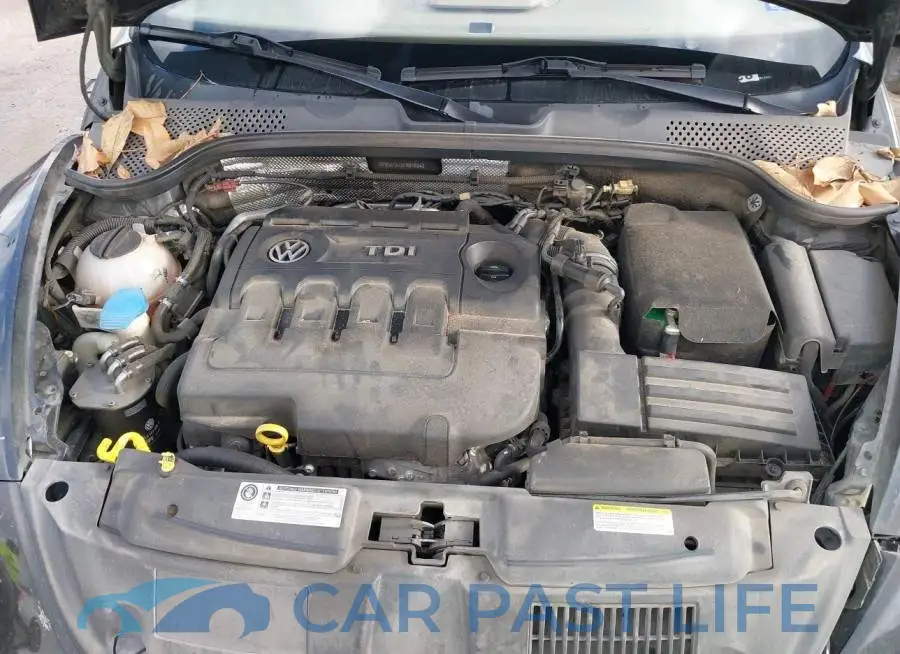 3VW5A7AT2FM819342# 10