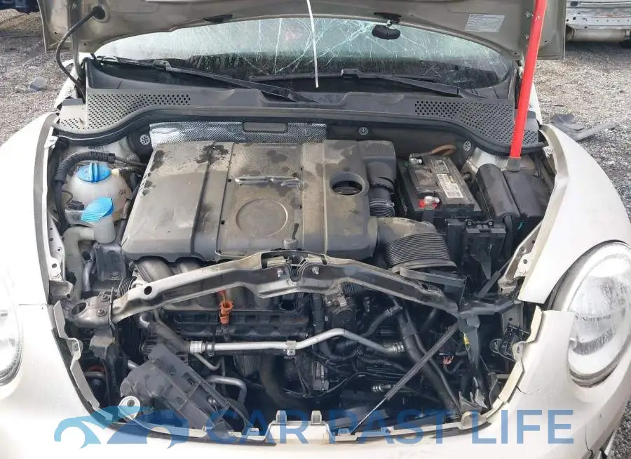 3VWJP7AT3DM677304# 10