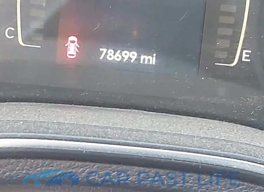 1C4PJLCB4KD325854# 7