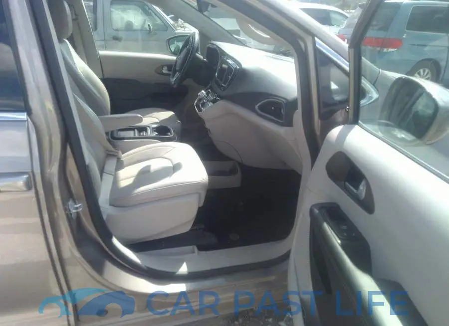 2C4RC1BG6JR115305# 5