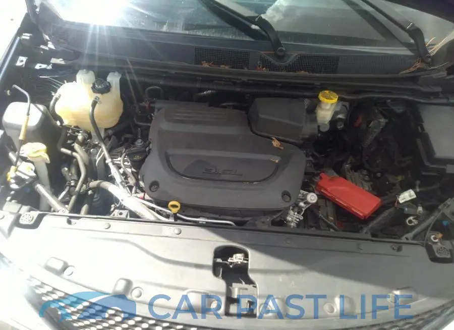 2C4RC1FG1KR583566# 10