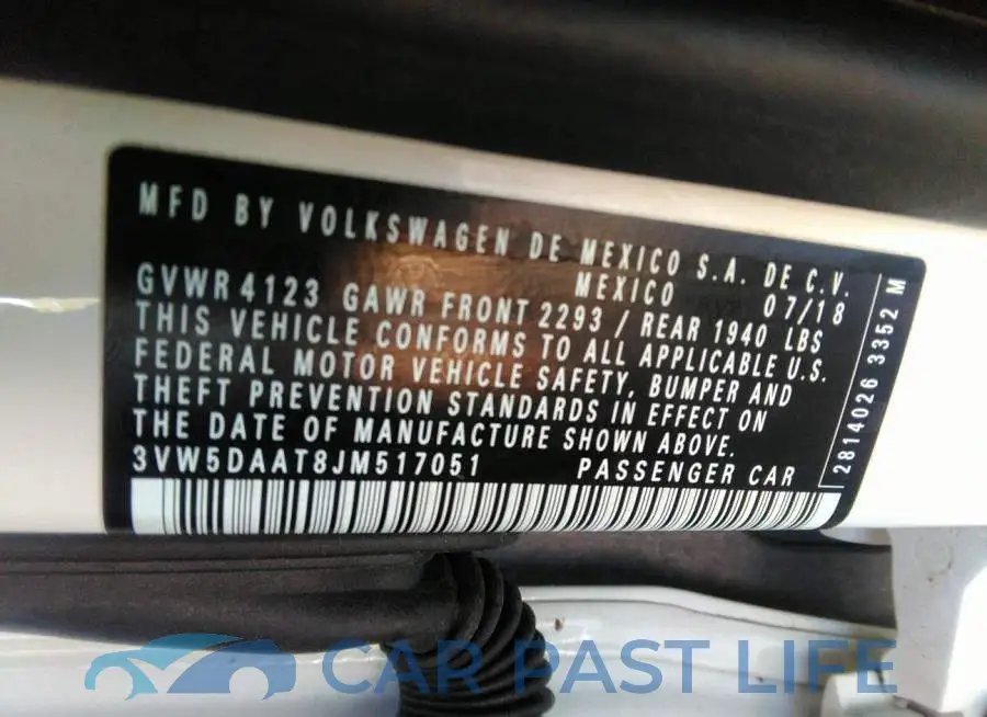 3VW5DAAT8JM517051# 9
