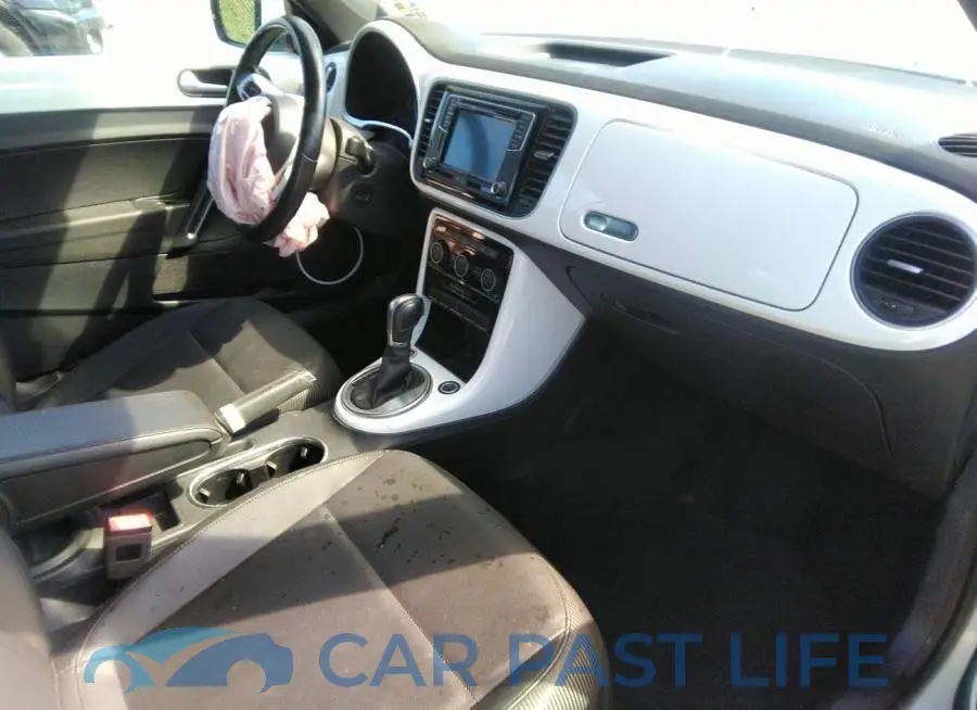 3VW5DAAT8JM517051# 5