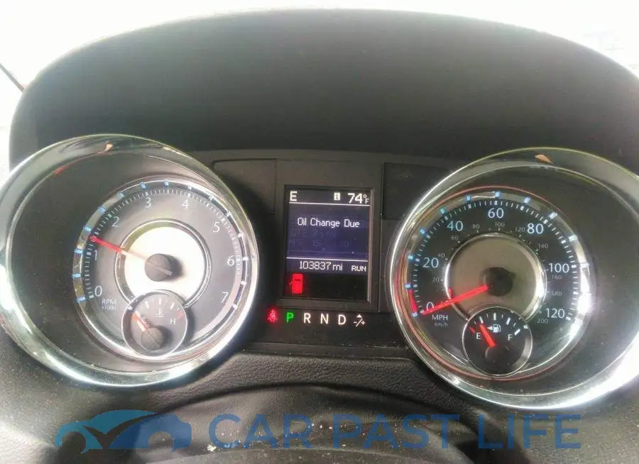2C4RC1CGXER165189# 7