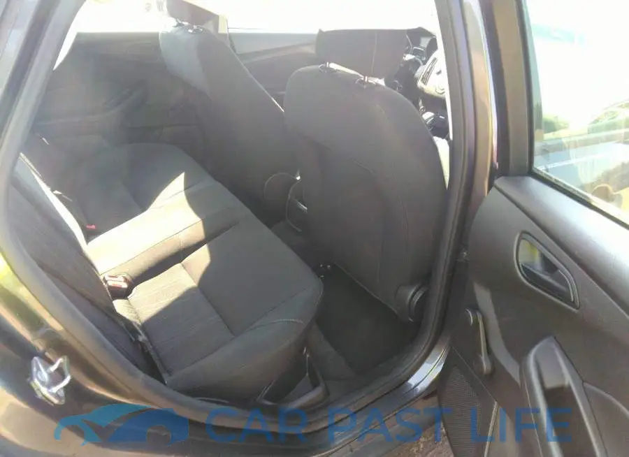 1FADP3E26JL300611# 8