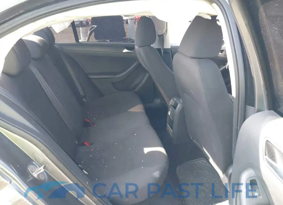 3VW1K7AJ2FM279016# 8