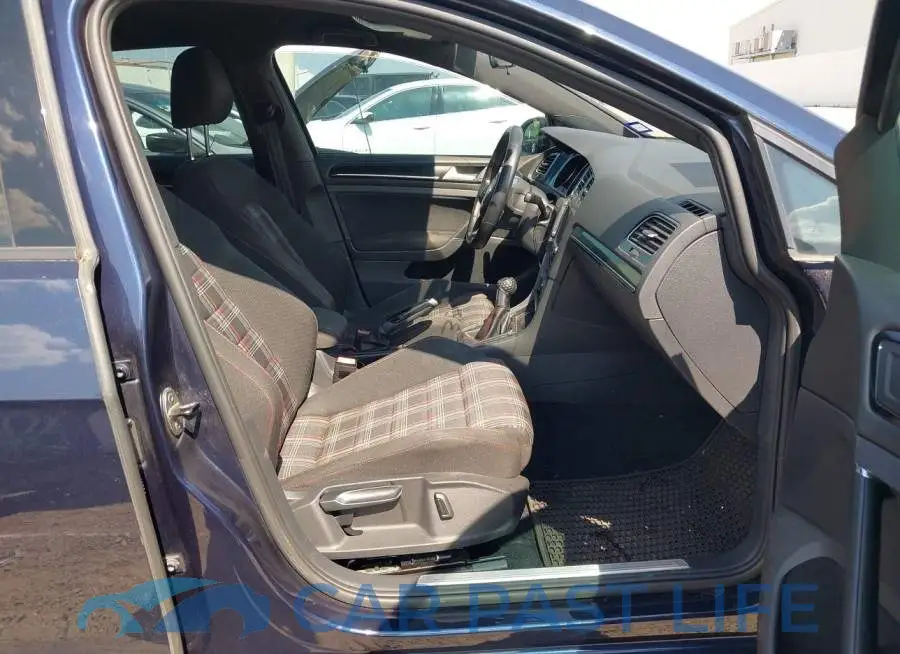 3VW547AU9HM043245# 5
