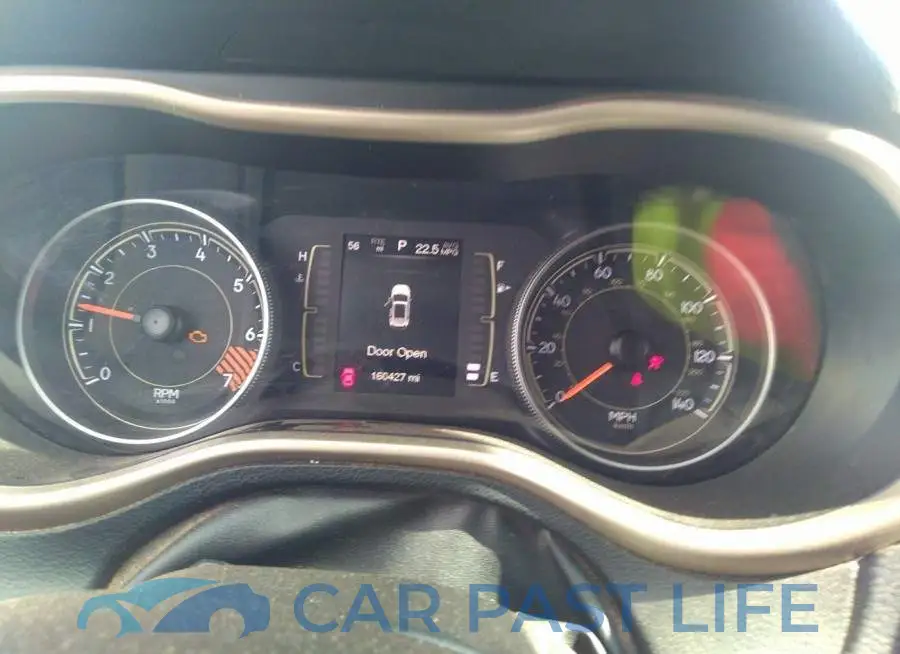 1C4PJLCB5FW793375# 7