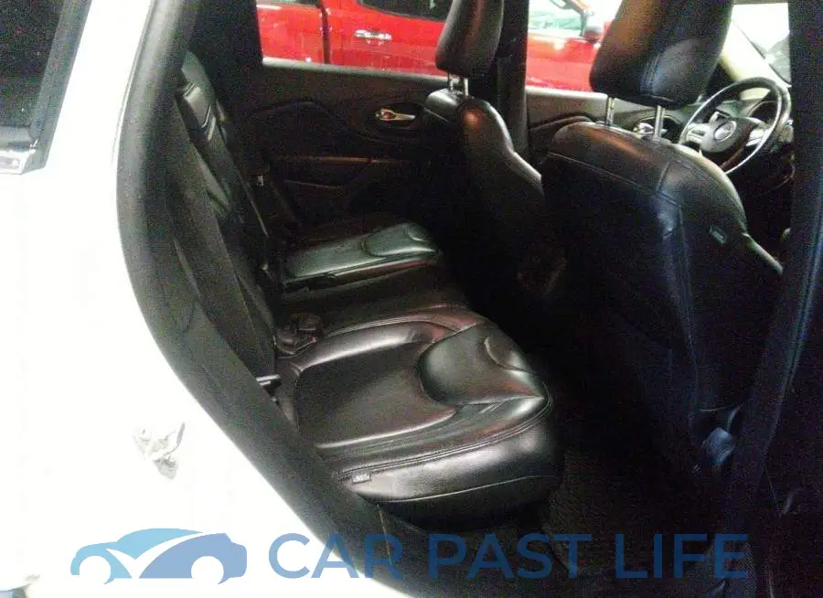 1C4PJMCS4FW599605# 8