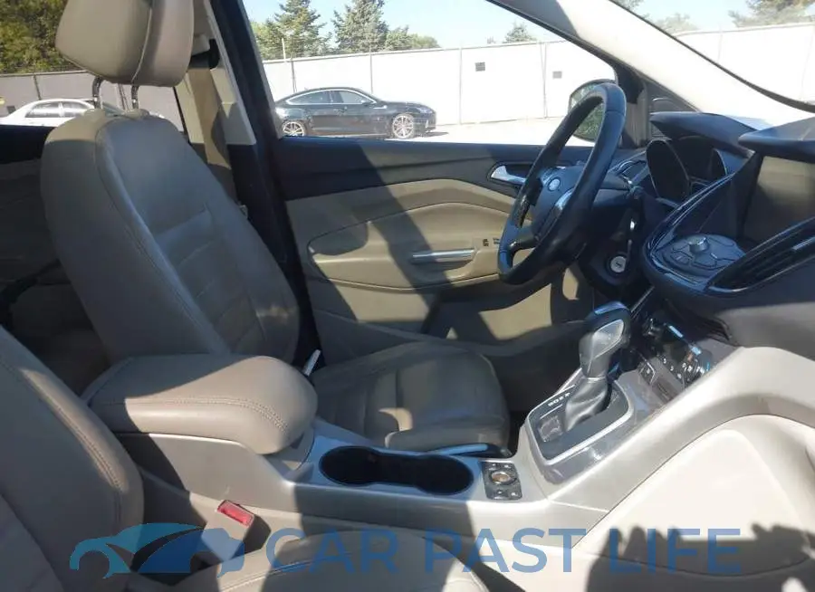 1FMCU9HX8DUB39942# 5