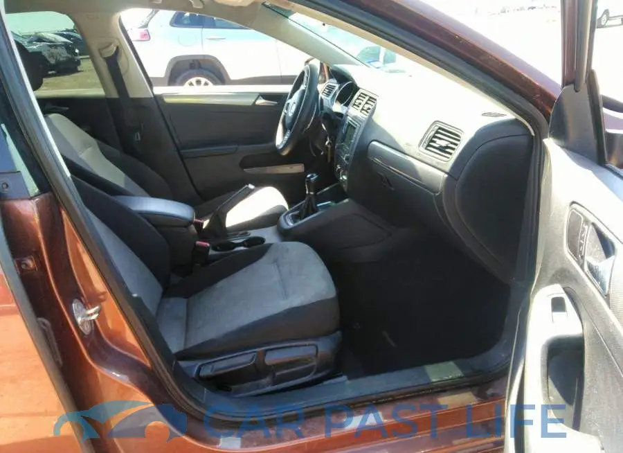 3VW167AJ0HM241064# 5